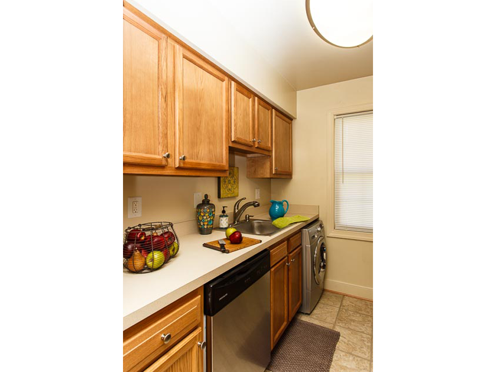 Photos and Video of Fairfax Drive Apartments in Arlington, VA